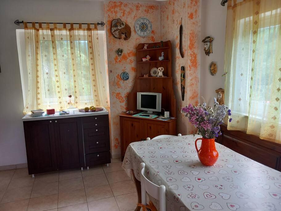 Вилла Il Non Ti Scordar Di Me Valbravenna Экстерьер фото
